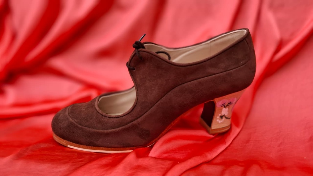 Zapato Begoña Cervera mod. Angelito color Chocolate talla 40.5