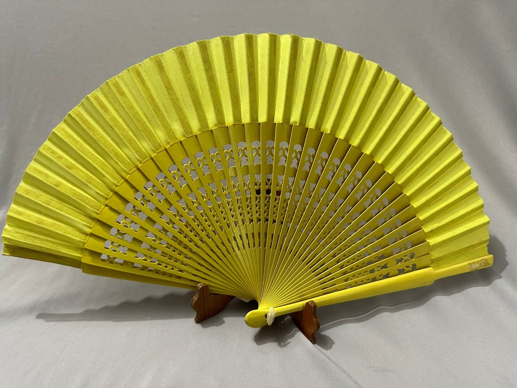 [ABA00210004] Abanico español Calado, varios colores (Amarillo)