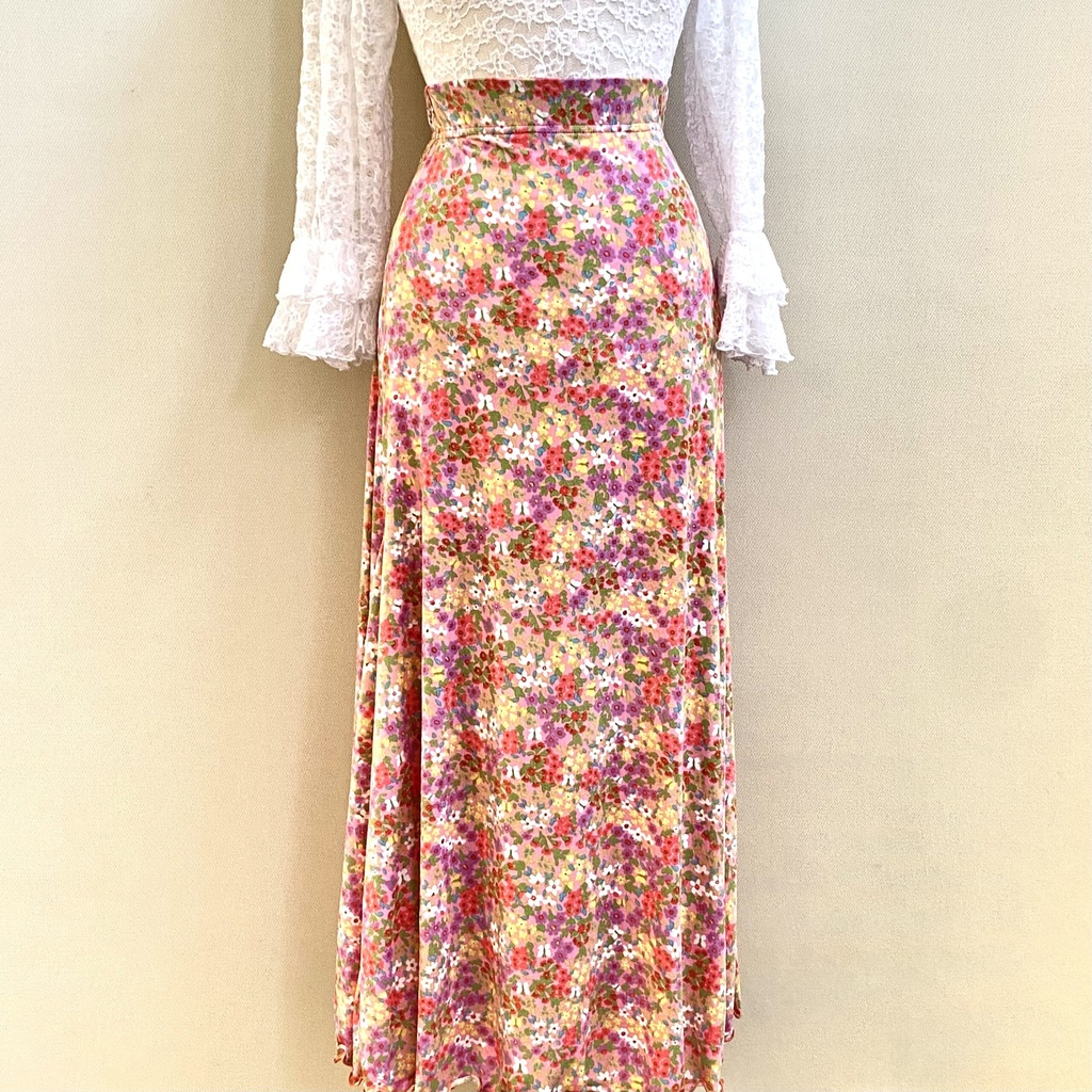 Falda 3 picos con resorte estampado de flores 