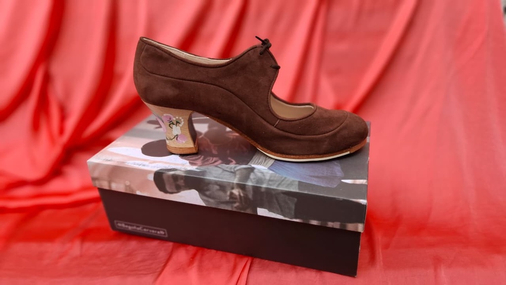 [ZBC00400001T405] Zapato Begoña Cervera mod. Angelito color Chocolate talla 40.5