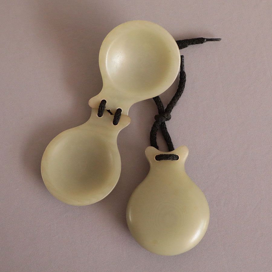 Castañuelas jale vidrio natural