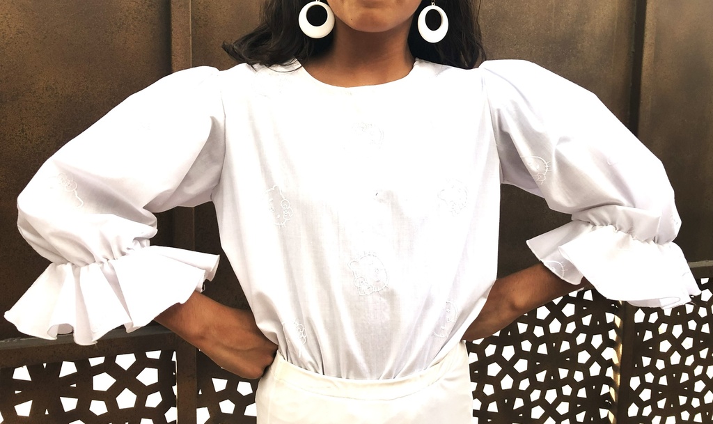 Blusa gitana blanca algodón