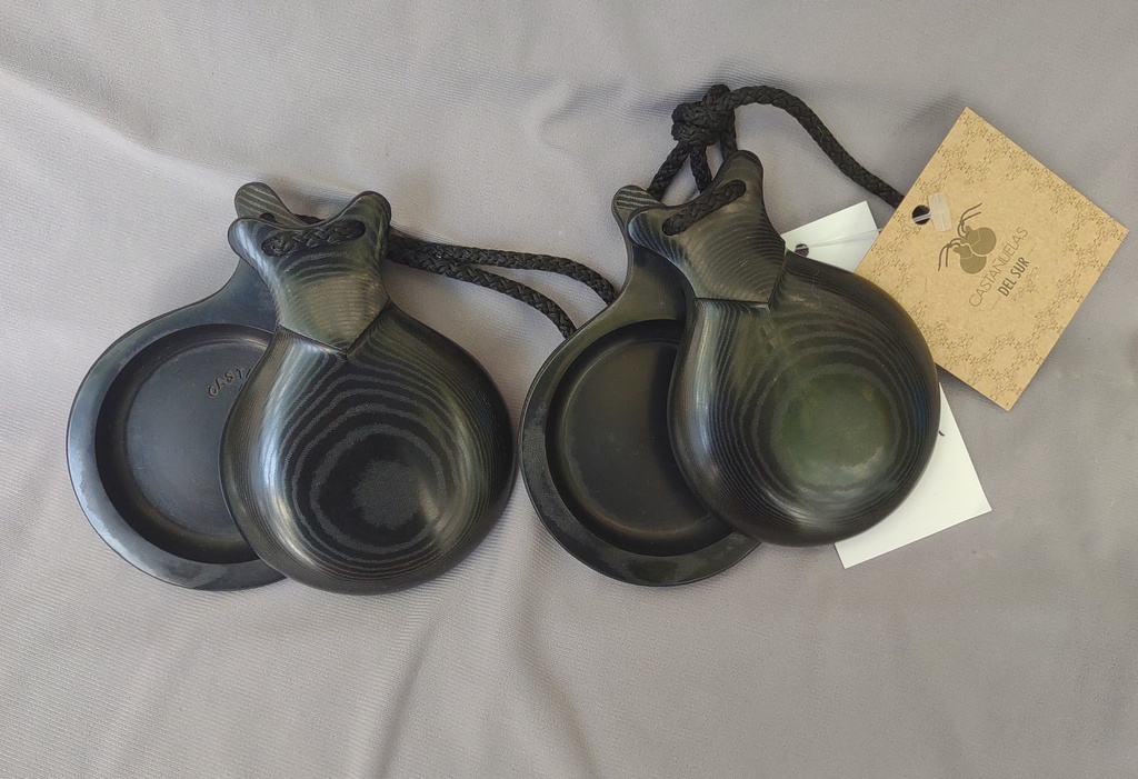 [CNS01037001N5] Castañuelas del Sur de tela negra n. 5
