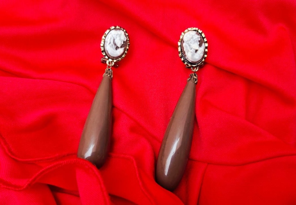 Arete camafeo gota
