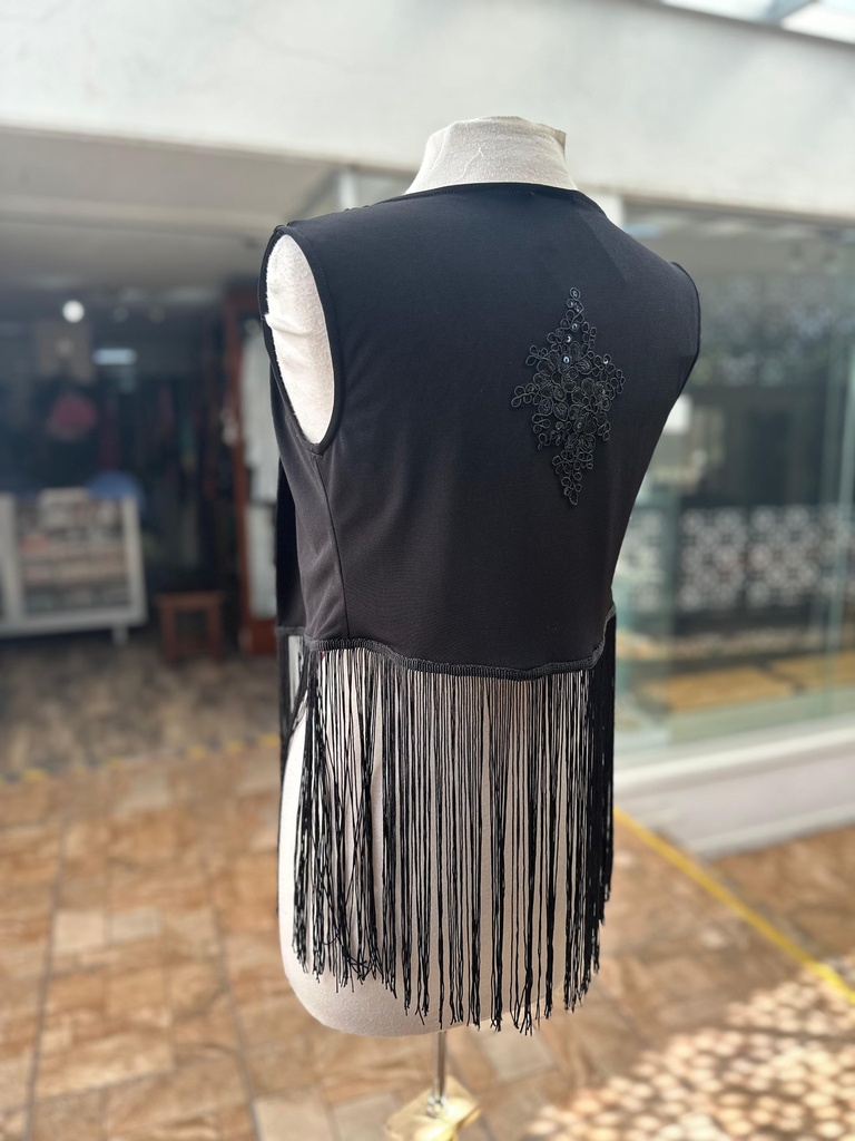 [CHAL00201TCH] Chaleco con flecos (CH)