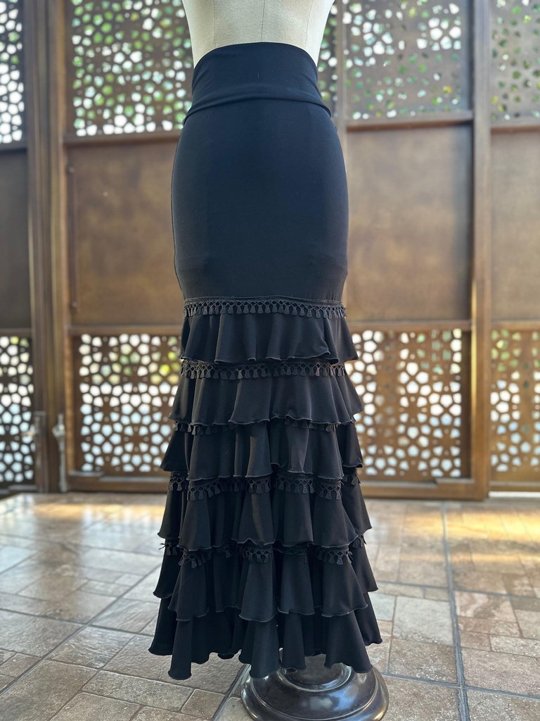 Falda gitana con adornos