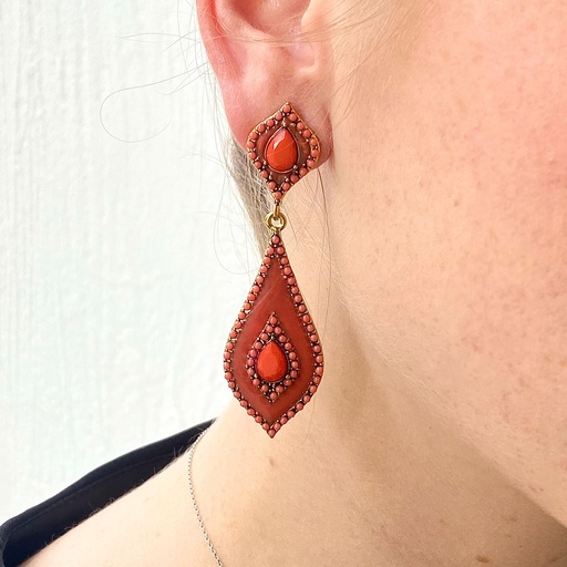 Aretes de metal camafeo y rombo