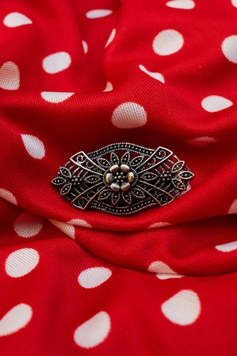 Broche de metal 3 flores 