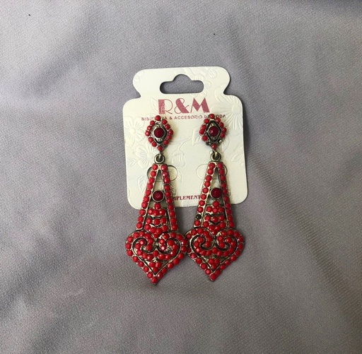 [ARE00137002] Aretes alargados con corazón 
