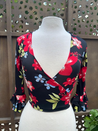 Torera negra con flores 