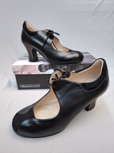 [ZBC0045136] Zapato Begoña Cervera Juncal cordones box ca lac no. 36