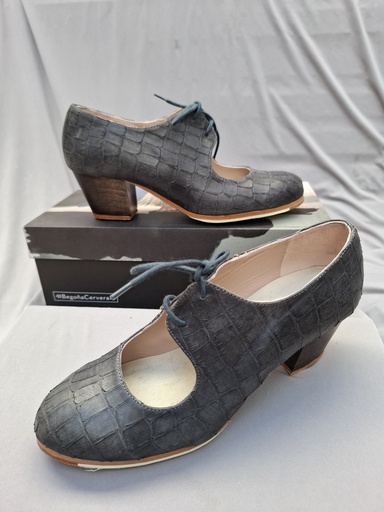[ZBC00452375] Zapato Begoña Cervera Cordonera Coco Gris no. 37.5